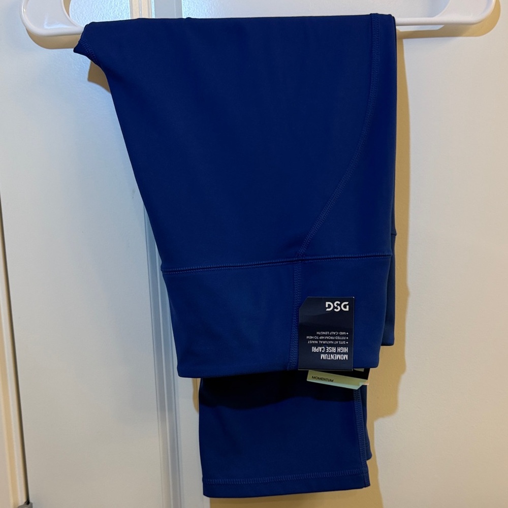 DSG Vibrant Blue Momentum High Rise Capri Active Leggings
